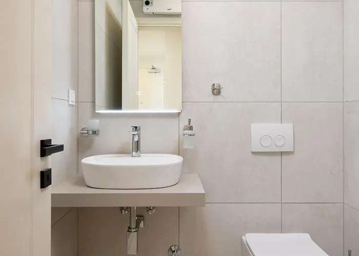Amazing Apartment In Malinska With Wifi